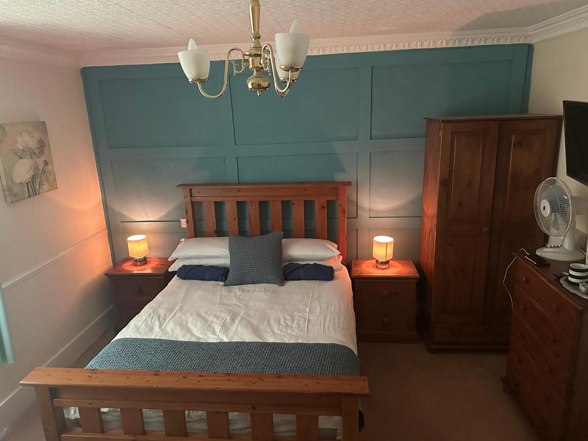The Penruddocke Arms Bed & Breakfast Dinton  Eksteriør bilde