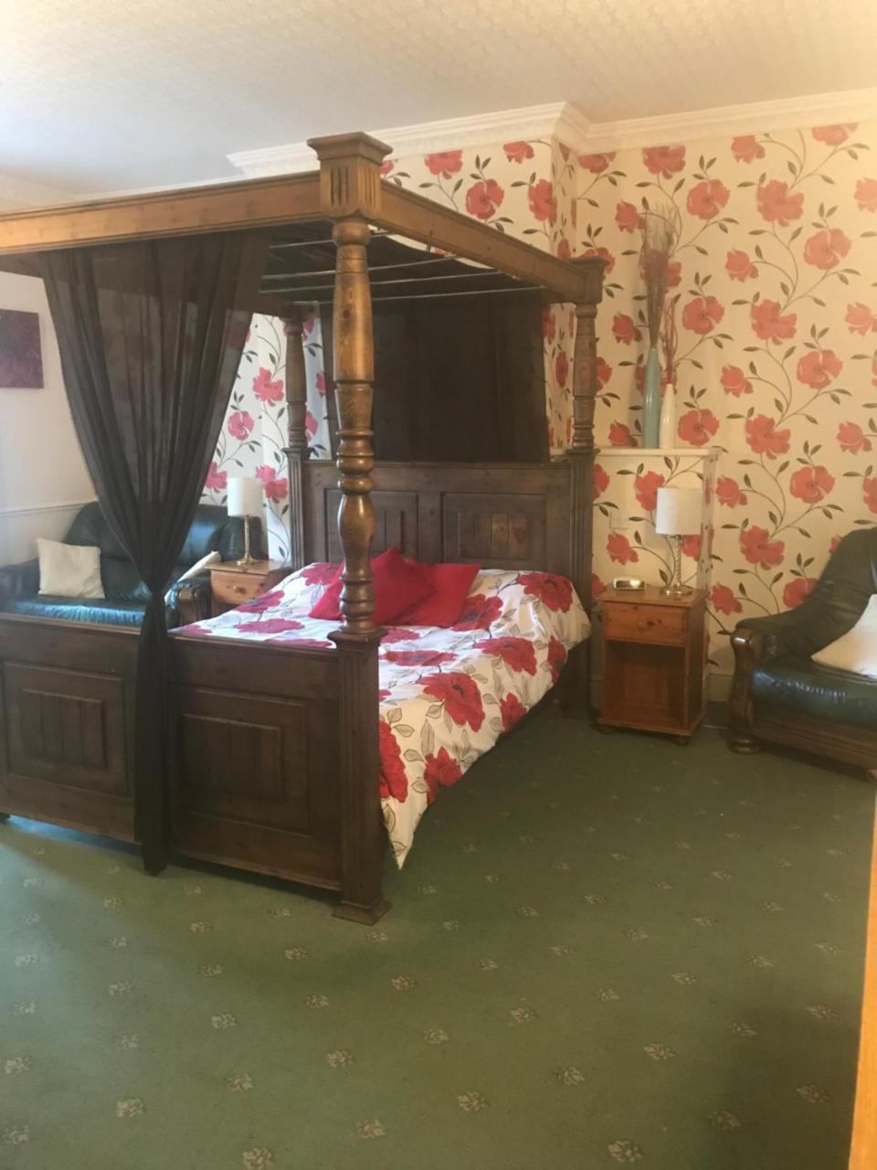 The Penruddocke Arms Bed & Breakfast Dinton  Eksteriør bilde